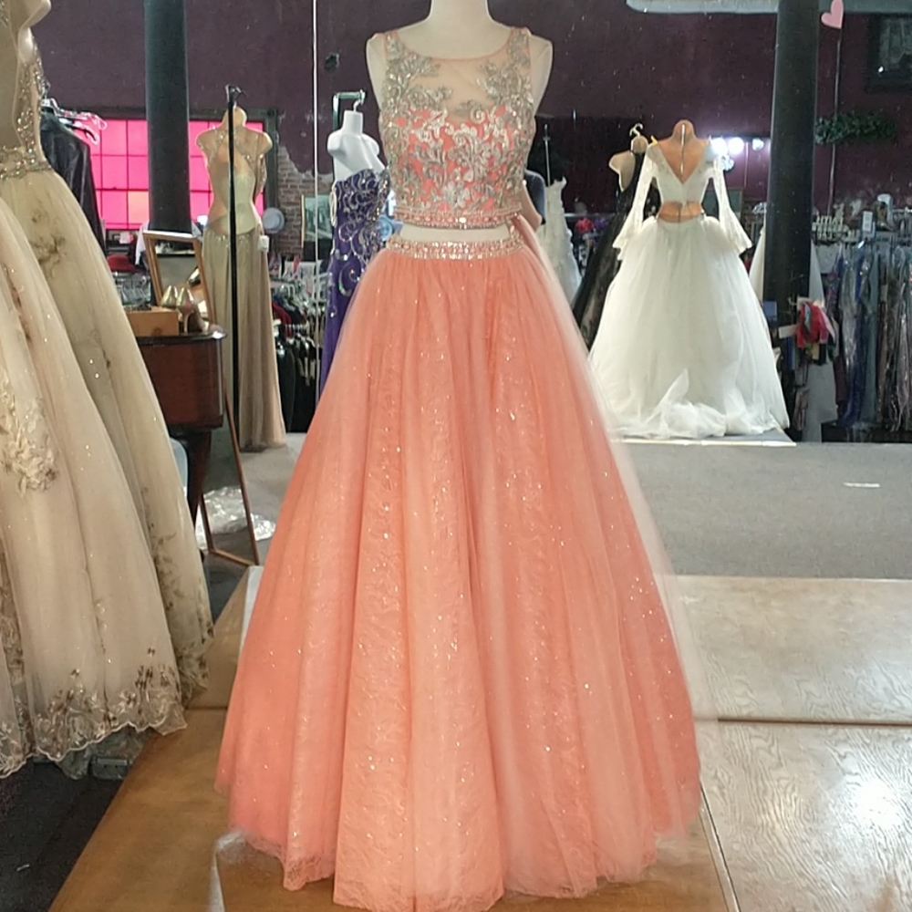 Prom dress